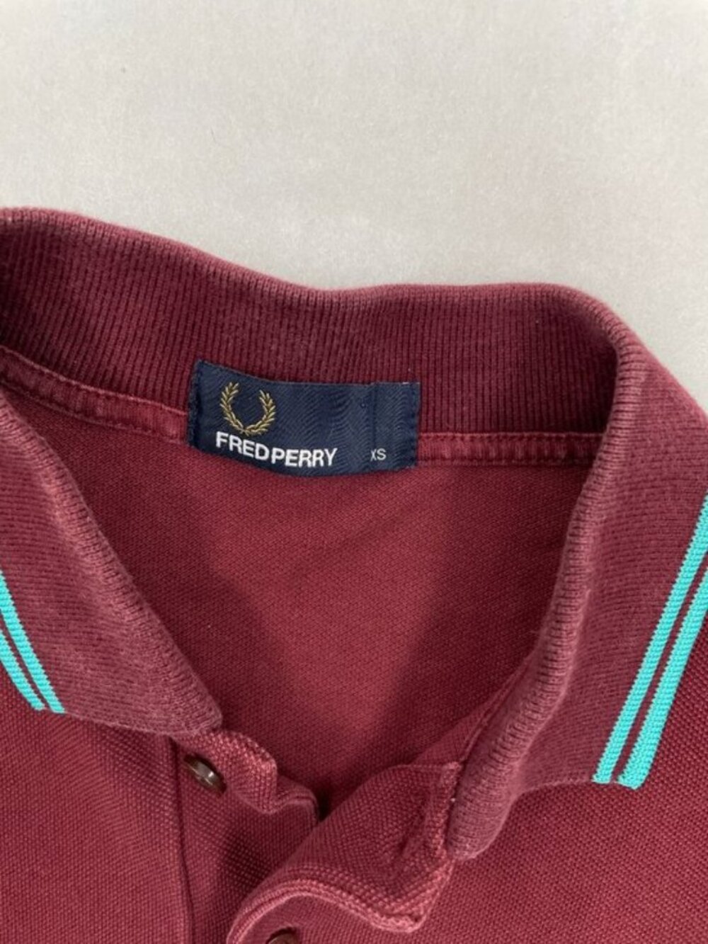Fred Perry Vintage Twin Tipped Polo Shirt Burgundy Teal Fits Men's XS - Picture 4 of 8